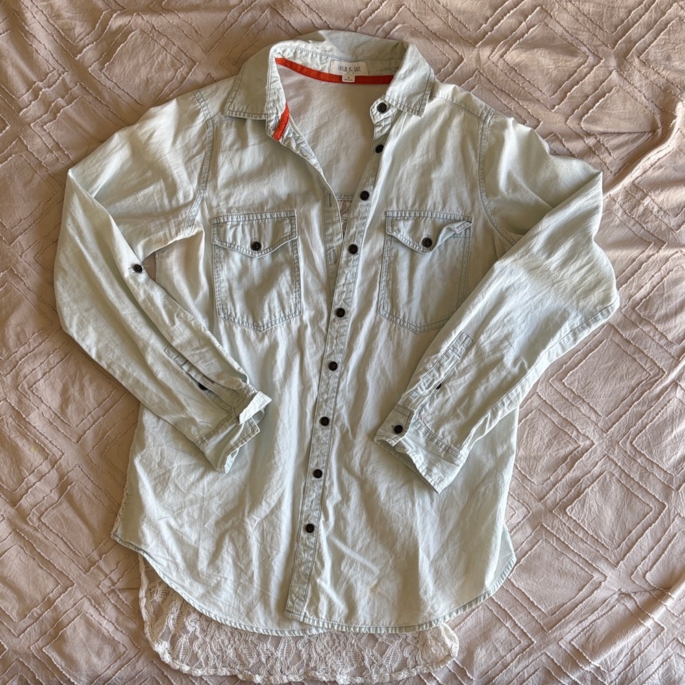 Taylor & Sage Light Blue Button Down Shirt